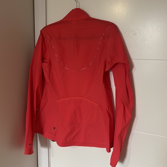 Lulu lemon jacket - Picture 4 of 7